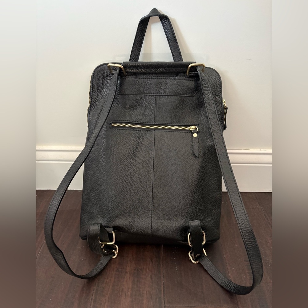 Elegant Black Textured Backpack - Picture 2 of 2